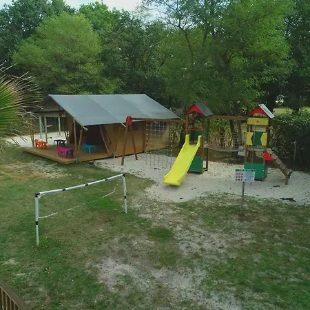 Camping Les Franquettes*** Campingplads Grayan-et-l'Hopital