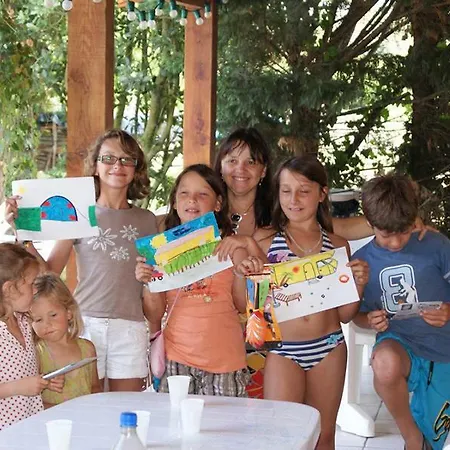 Camping Les Franquettes*** *