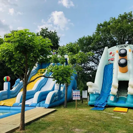 Camping Les Franquettes*** *